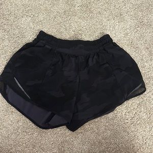 Lulu black camo hottie hots (4”)